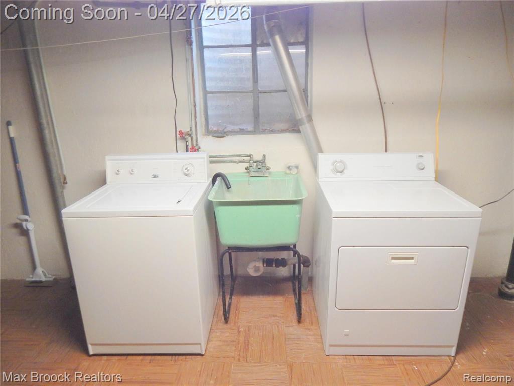 116 East Hickory Grove Road Bloomfield Hills, MI 48304 - Photo 13 of 16