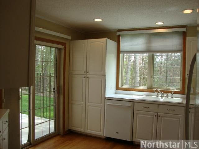 1724 Hunter Hill Road Hudson, WI 54016 - Photo 5 of 18