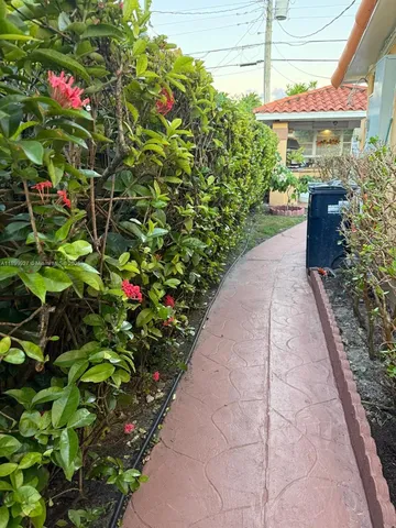 $875,000 | 1901 Southwest 90th Avenue, Miami, FL 33165