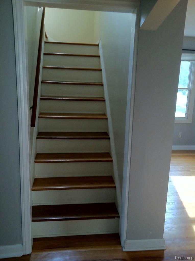 2158 Dorothea Road Berkley, MI 48072 - Photo 11 of 23 iphone 320.jpg