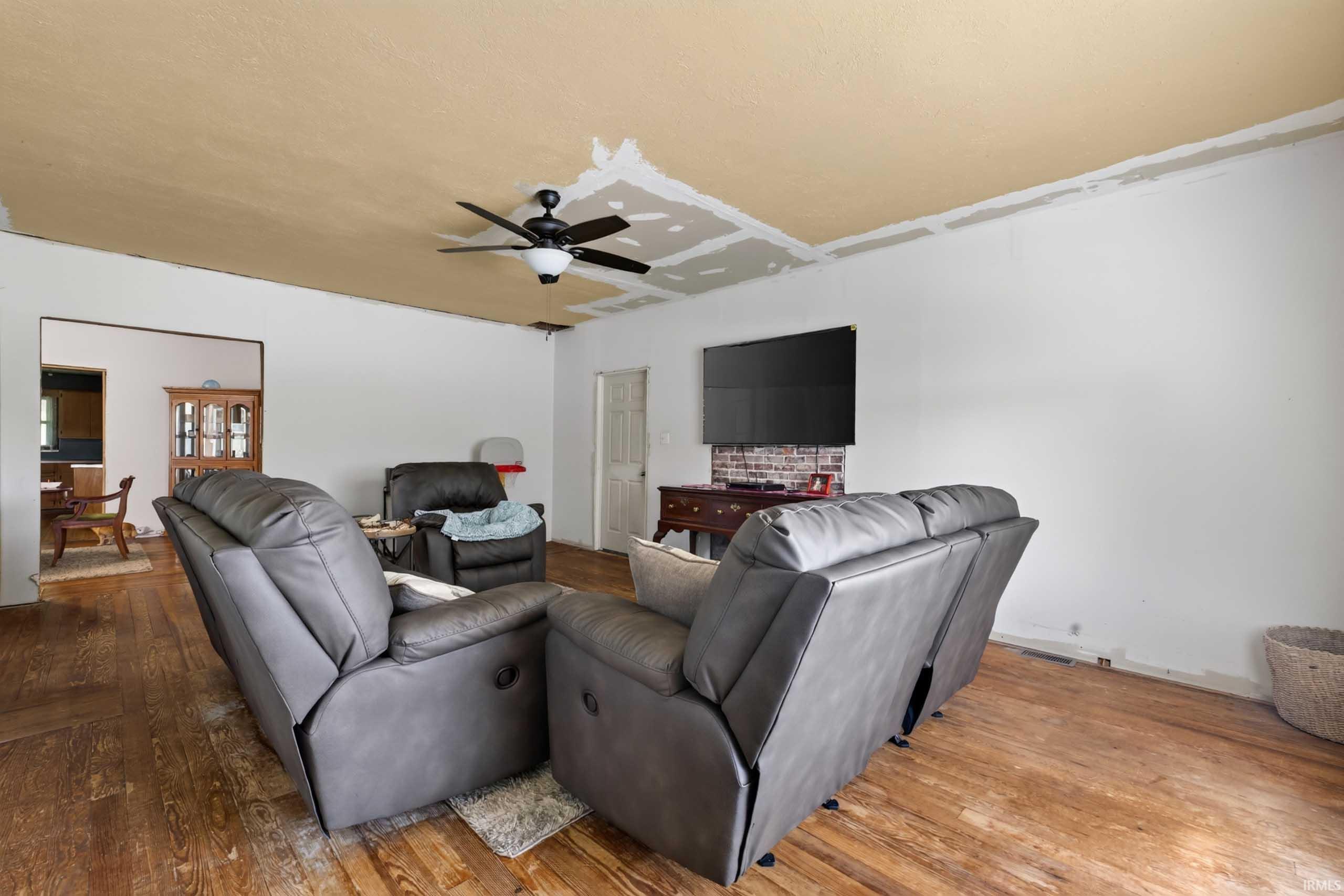 1325 Fleenor Road Mitchell, IN 47446 - Photo 11 of 50