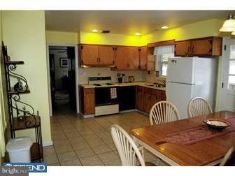 375 Jessup Road Thorofare, NJ 08086 - Photo 4 of 11 Kitchen