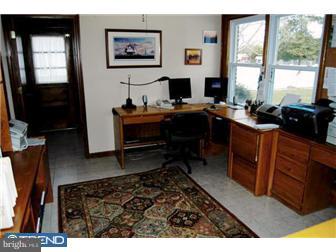 375 Jessup Road Thorofare, NJ 08086 - Photo 8 of 11 Office / Study