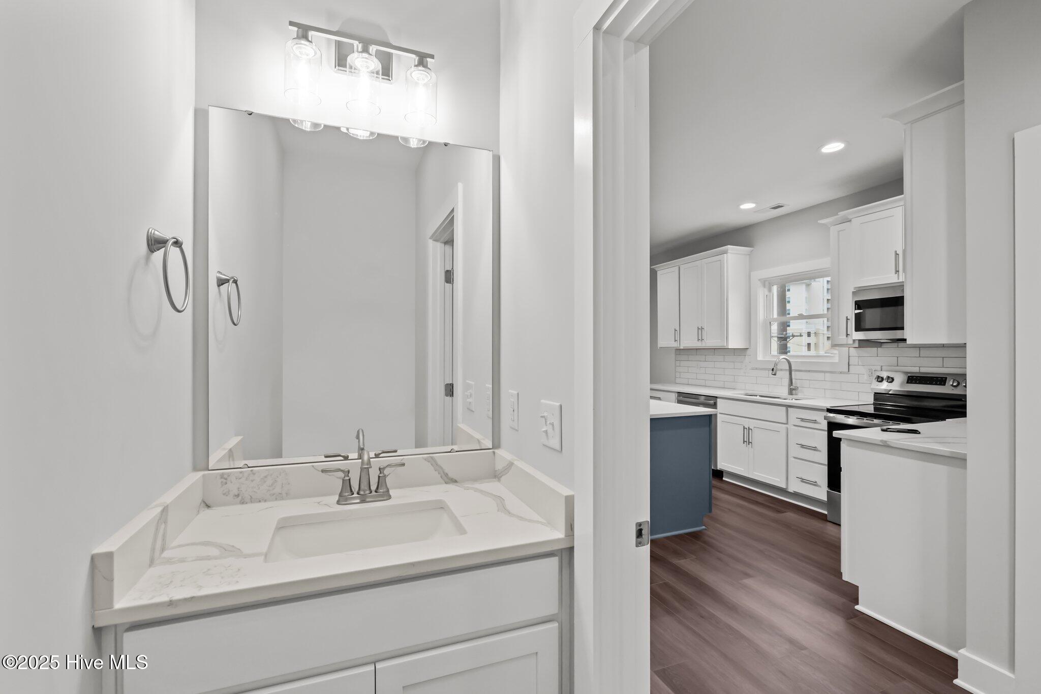1374 Salter Path Road Atlantic Beach, NC 28512 - Photo 14 of 32 Bath