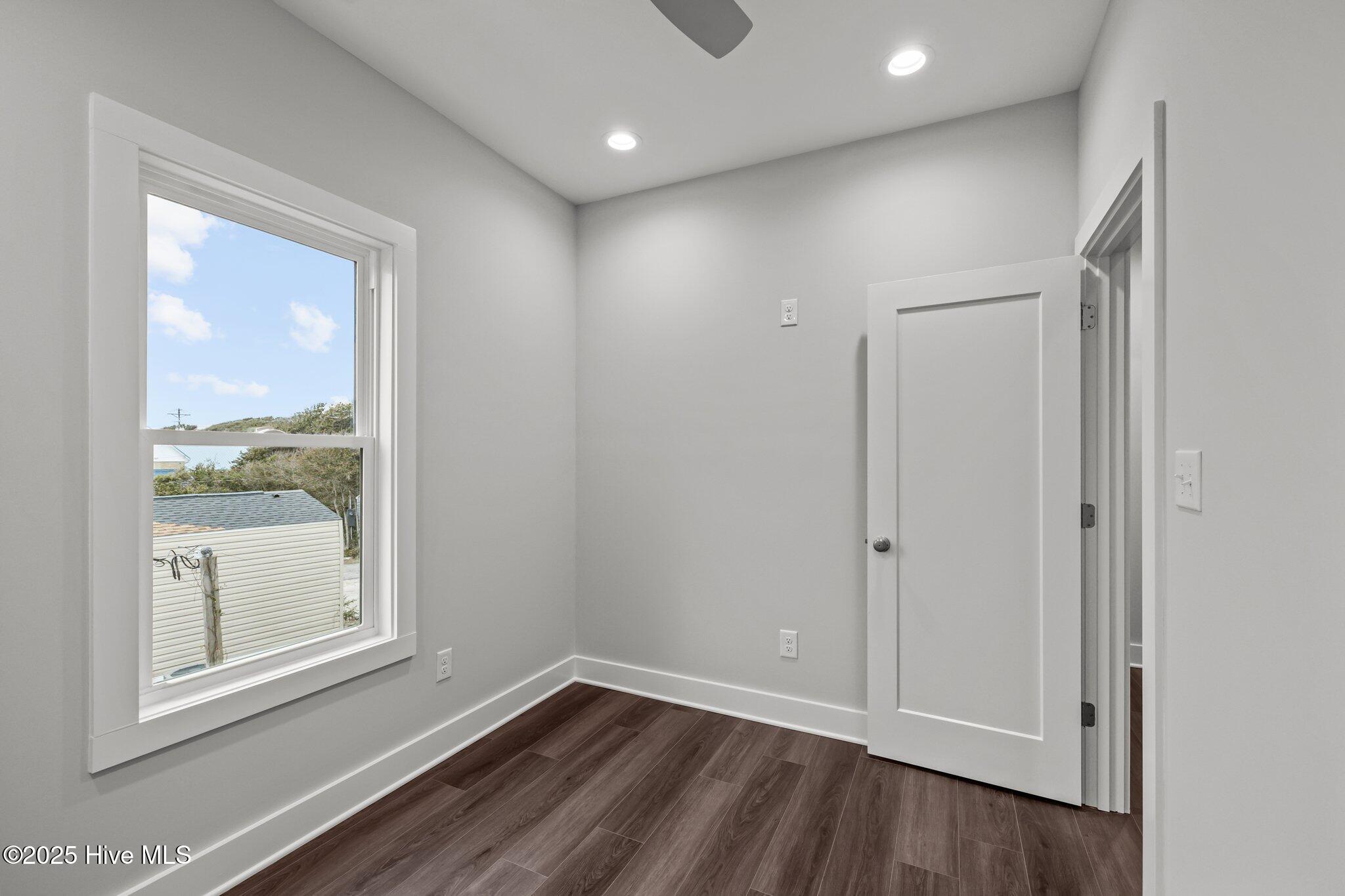 1374 Salter Path Road Atlantic Beach, NC 28512 - Photo 20 of 32 Bedroom