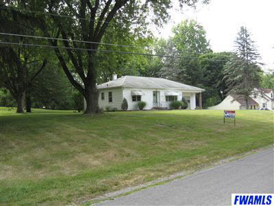 5132 Tyrone Road Fort Wayne, IN 46809 - Photo 2 of 18