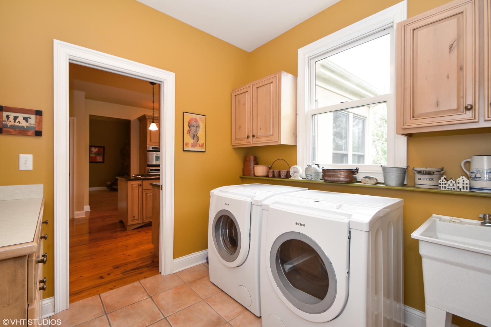 26010 West Airport Road Minooka, IL 60447 - Photo 23 of 28 a utility room with sink dryer and washer