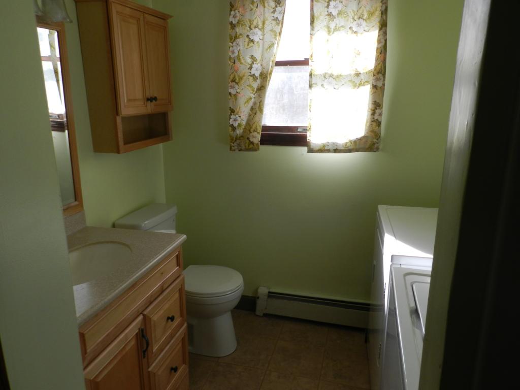 11 Rutland Street Dover, NH 03820 - Photo 8 of 19