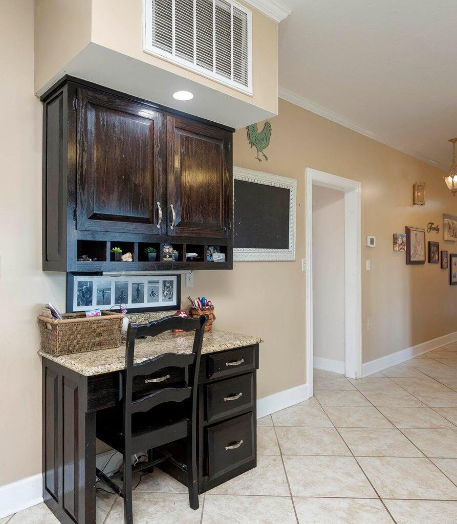 337 Edgewater Street Dayton, TN 37321 - Photo 16 of 63 Kitchen