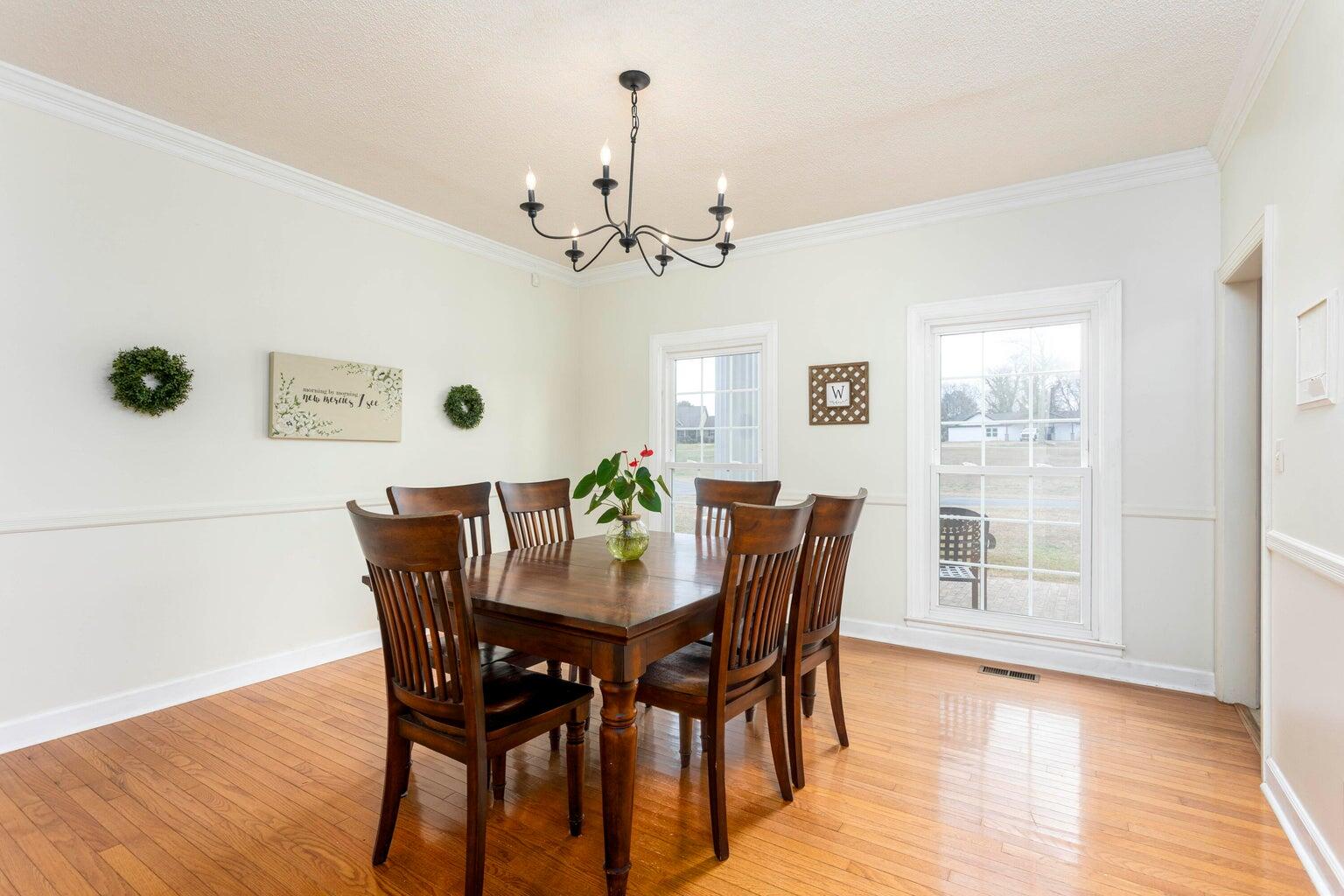 337 Edgewater Street Dayton, TN 37321 - Photo 19 of 63 Dining Room