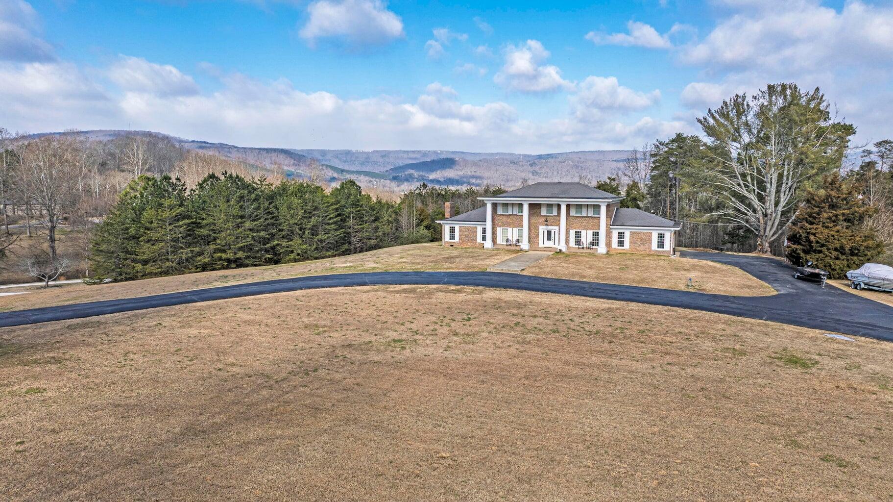 337 Edgewater Street Dayton, TN 37321 - Photo 2 of 63 Front of House