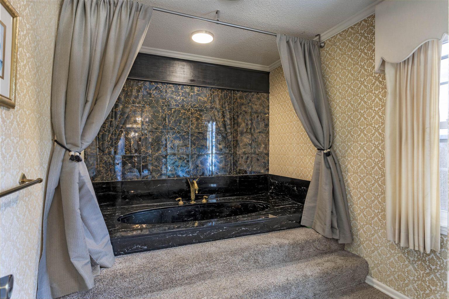 337 Edgewater Street Dayton, TN 37321 - Photo 31 of 63 Primary Bath