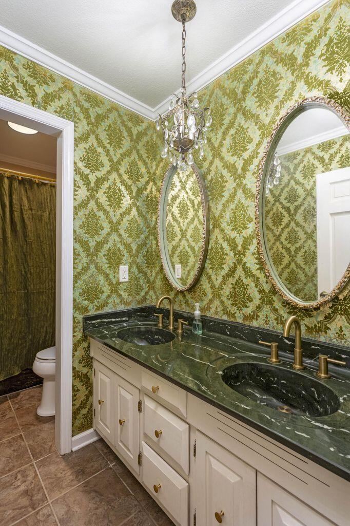 337 Edgewater Street Dayton, TN 37321 - Photo 38 of 63 Second Bath