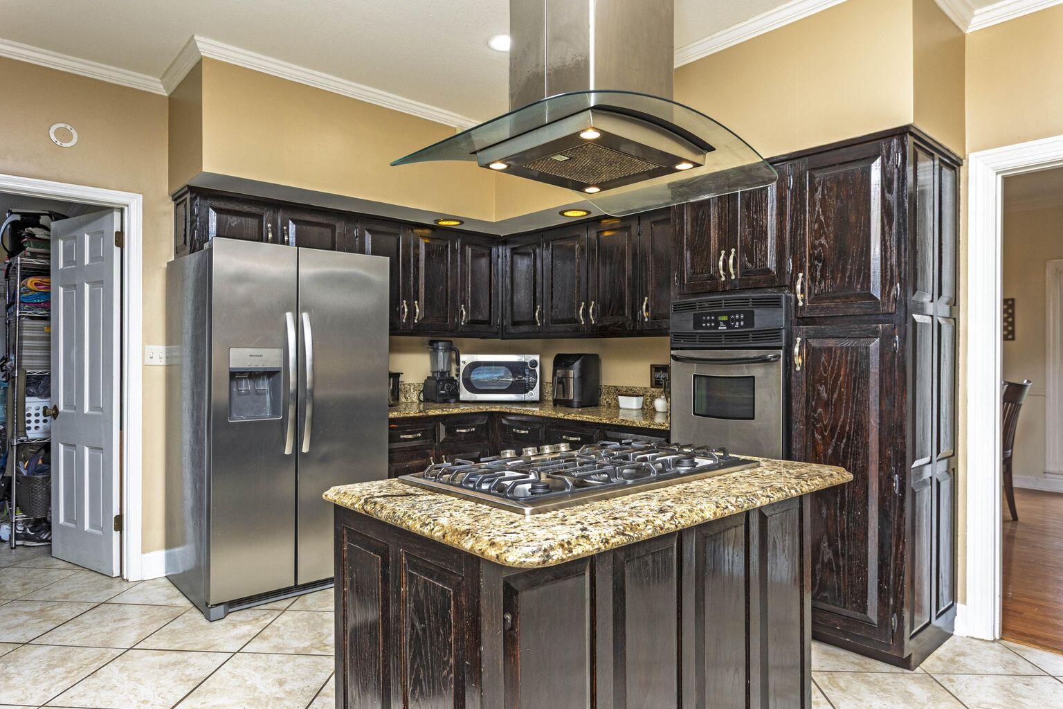 337 Edgewater Street Dayton, TN 37321 - Photo 8 of 63 Kitchen