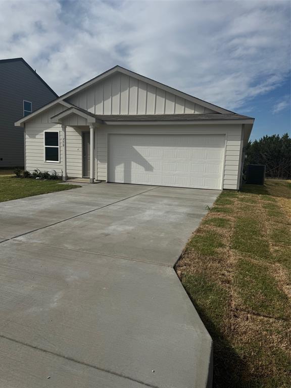 350 Azalea Trail Granbury, TX 76048 - Photo 2 of 18 a front view of house