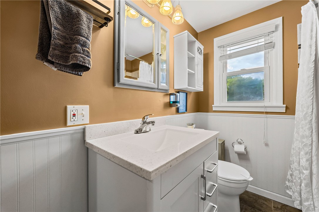 644 Tarrington Road Irondequoit, NY 14609 - Photo 17 of 41