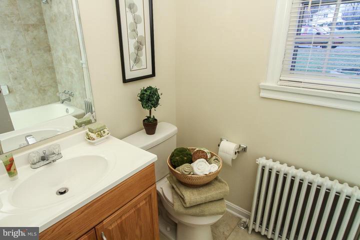 7109 Coventry Road Alexandria, VA 22306 - Photo 13 of 30 Bath