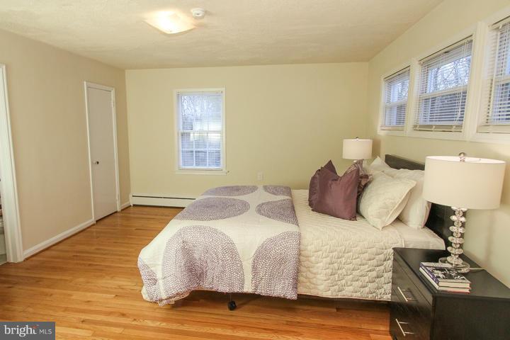 7109 Coventry Road Alexandria, VA 22306 - Photo 17 of 30 Bedroom (Master)