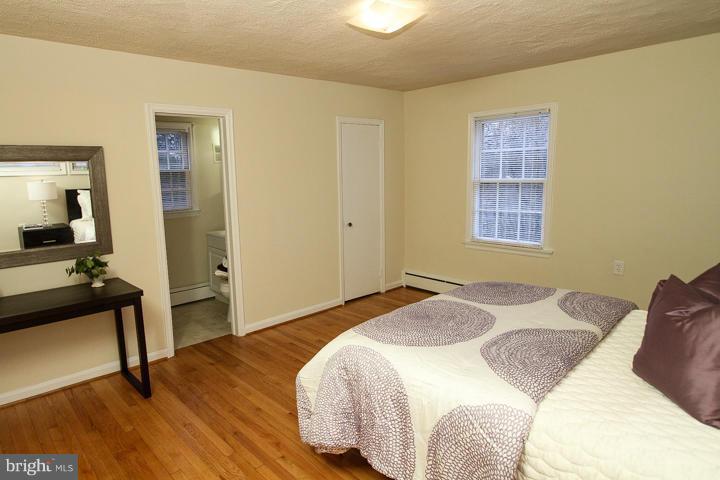 7109 Coventry Road Alexandria, VA 22306 - Photo 18 of 30 Bedroom (Master)