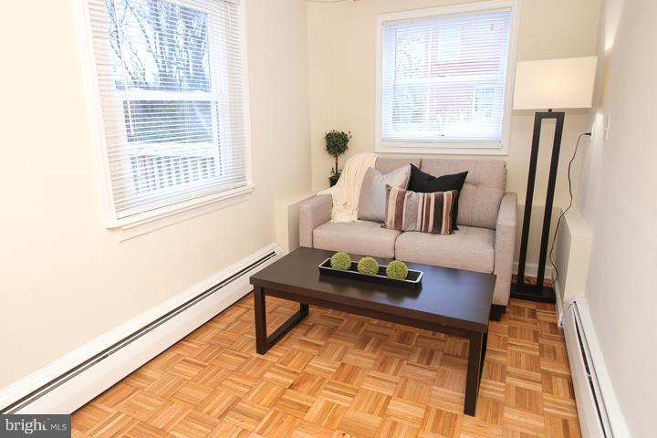 7109 Coventry Road Alexandria, VA 22306 - Photo 9 of 30 Family Room