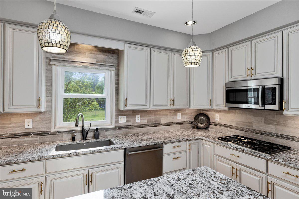 32 Bittersweet Drive Doylestown, PA 18901 - Photo 14 of 47