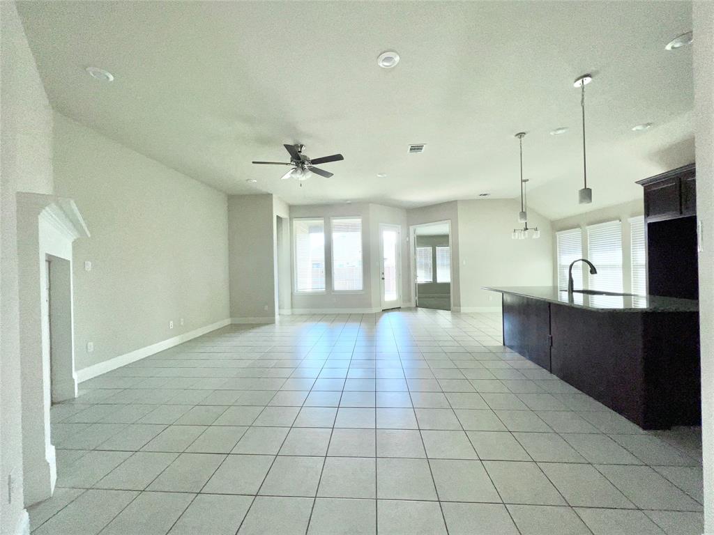 640 Bridgewater Road Fort Worth, TX 76131 - Photo 14 of 33