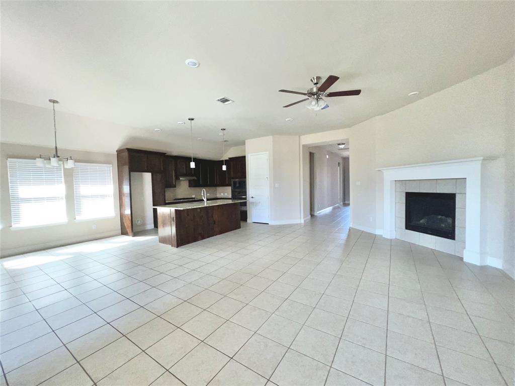 640 Bridgewater Road Fort Worth, TX 76131 - Photo 15 of 33