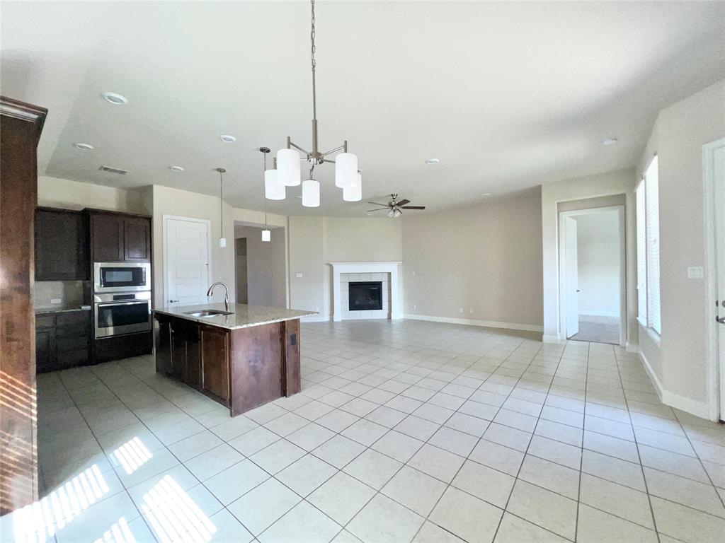 640 Bridgewater Road Fort Worth, TX 76131 - Photo 16 of 33