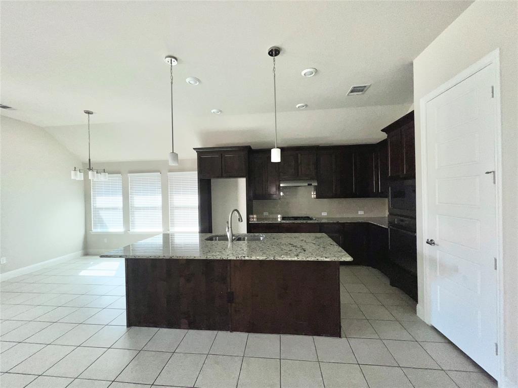 640 Bridgewater Road Fort Worth, TX 76131 - Photo 19 of 33