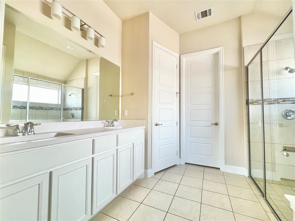 640 Bridgewater Road Fort Worth, TX 76131 - Photo 26 of 33