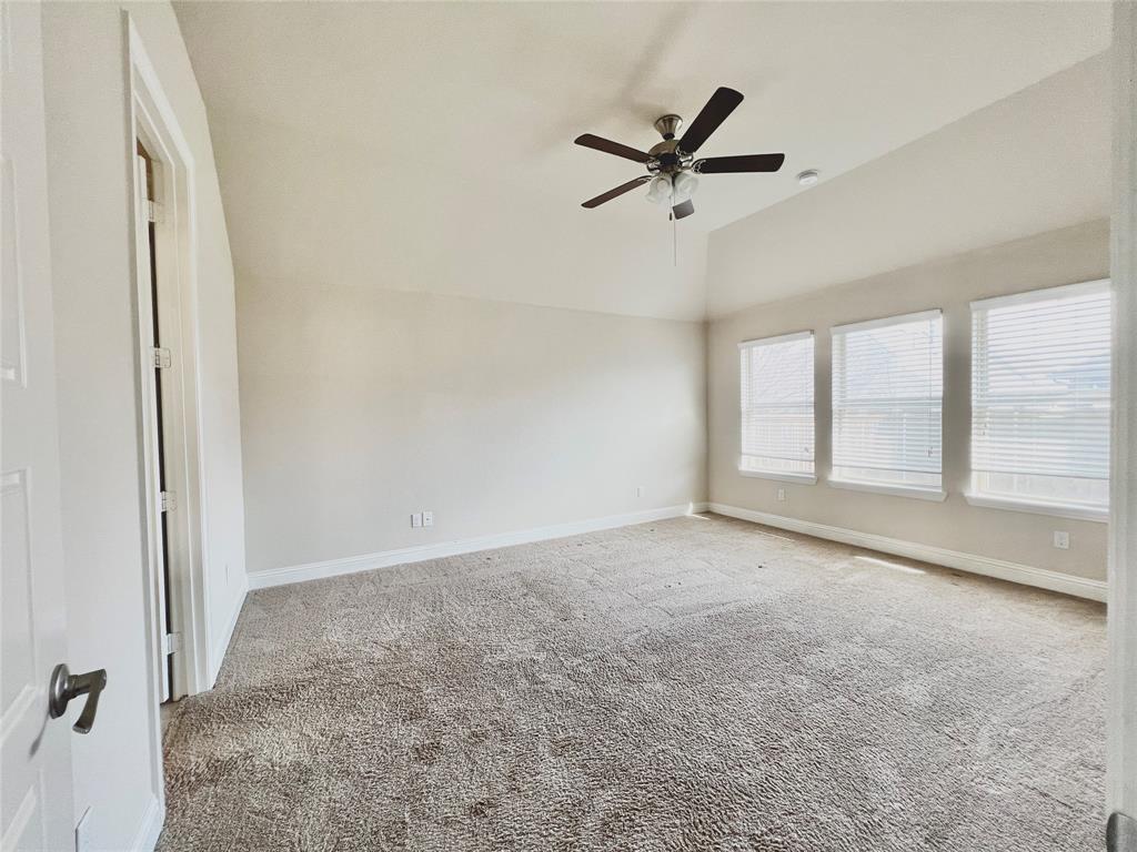 640 Bridgewater Road Fort Worth, TX 76131 - Photo 29 of 33