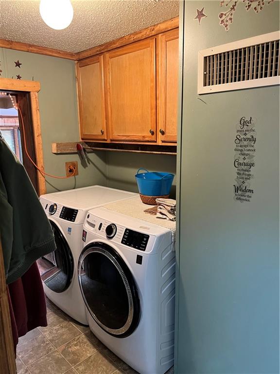 6390 Mercer Road Polk, PA 16342 - Photo 4 of 22 a utility room with dryer and washer