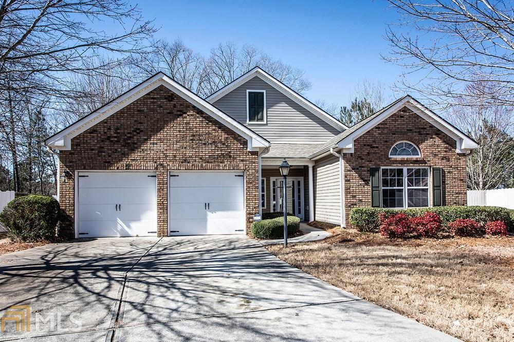 This ranch home on a cul de sac in Acworth is conveniently  located near I-75 and I-575.