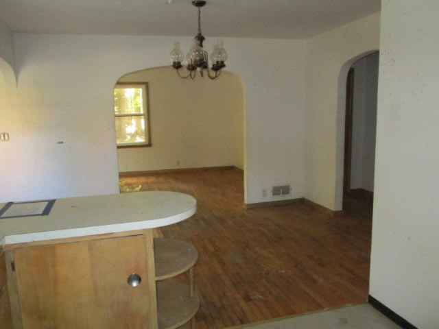 5470 Interlochen Road Coloma, MI 49038 - Photo 7 of 14 5470_Interlochen_%2816%29dining_room_441