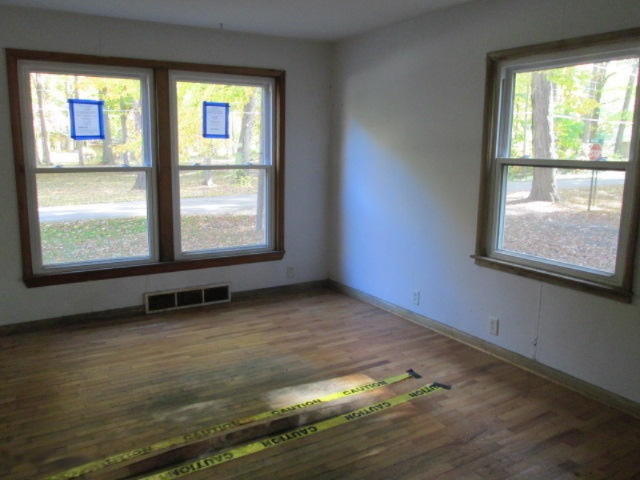 5470 Interlochen Road Coloma, MI 49038 - Photo 8 of 14 5470_Interlochen_%285%29livingroom_44146