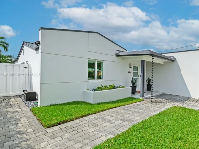 $1,590,000 | 1206 Mango Isle, Fort Lauderdale, FL 33315