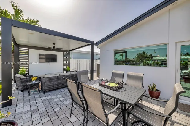 $1,590,000 | 1206 Mango Isle, Fort Lauderdale, FL 33315