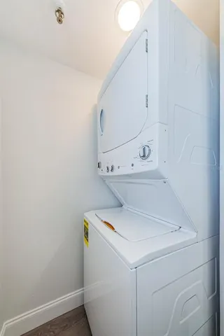 $2,550 | 14001 Gulf Boulevard, Unit 404, Madeira Beach, FL 33708