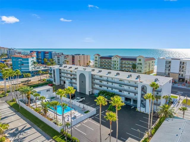 $2,550 | 14001 Gulf Boulevard, Unit 404, Madeira Beach, FL 33708