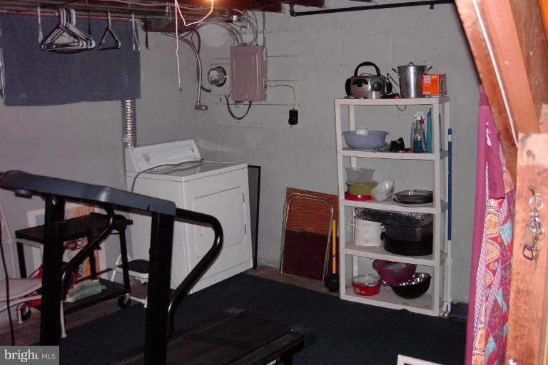 2526 Riggs Avenue Baltimore, MD 21216 - Photo 18 of 23 Recreation Room