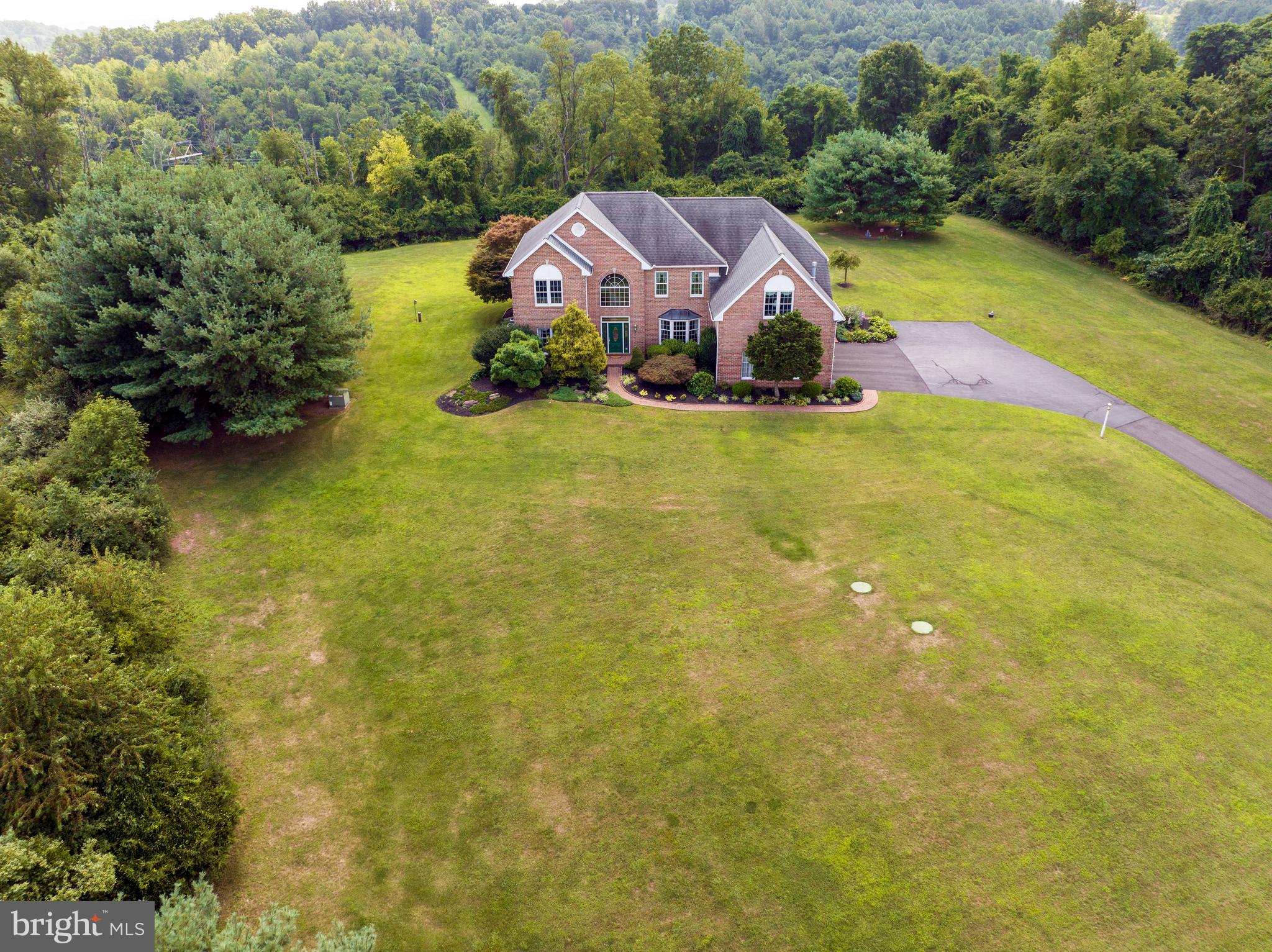 1015 Hunters Road Mohnton, PA 19540 - Photo 3 of 67