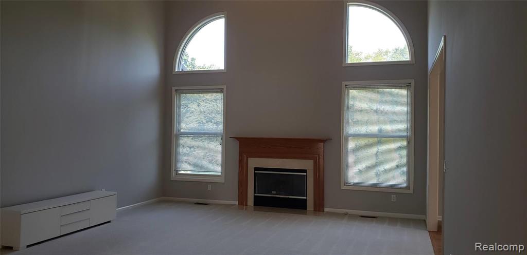 4599 Chatford Court Rochester, MI 48306 - Photo 12 of 46
