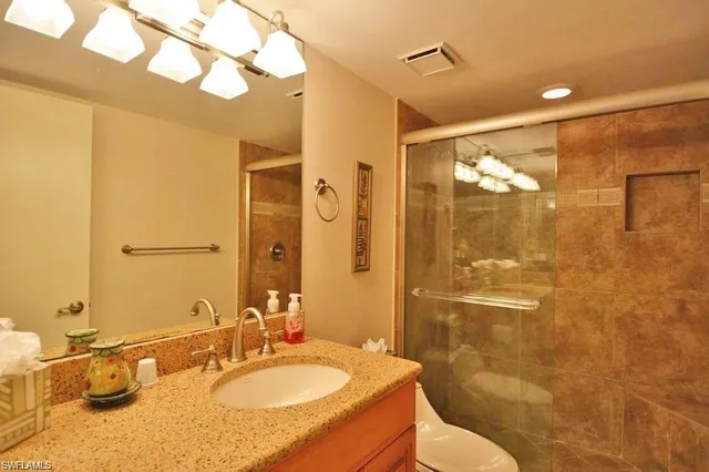 $4,900 | 260 Seaview Court, Unit 404, Marco Island, FL 34145