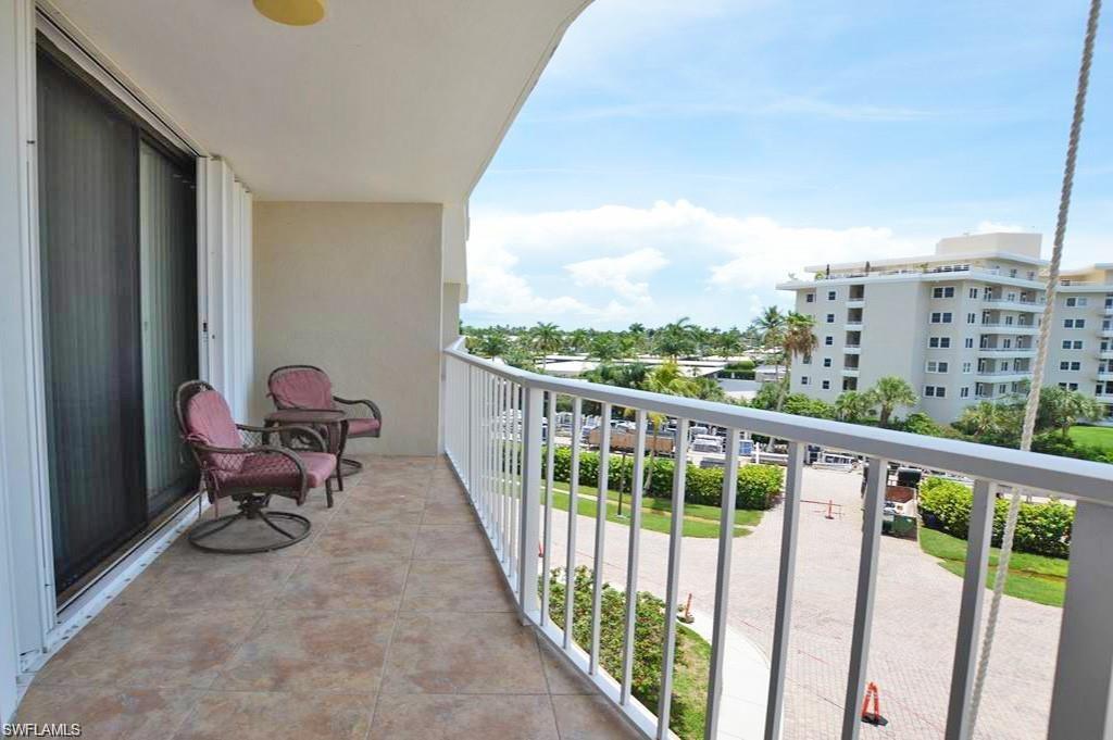 260 Seaview Court, Unit 404 Marco Island, FL 34145 - Photo 16 of 25