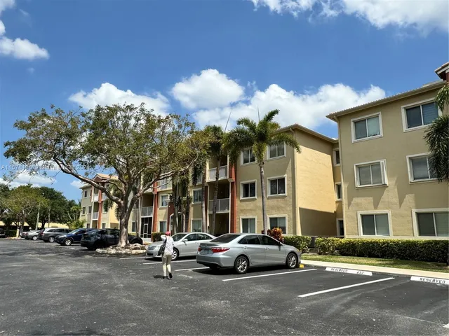 $590,000 | 7085 Nova Drive, Unit 112 313, Davie, FL 33317