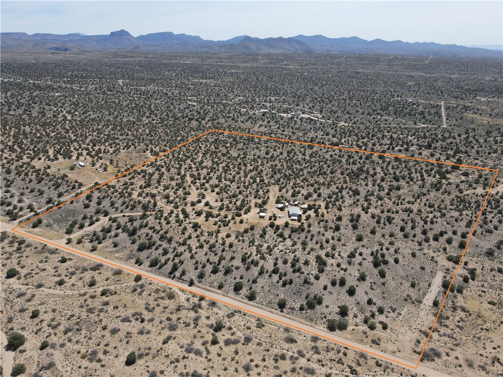 14224 East Randy Ranch Road Kingman, AZ 86401 - Photo 3 of 75 property lines are approximate, not for official use.