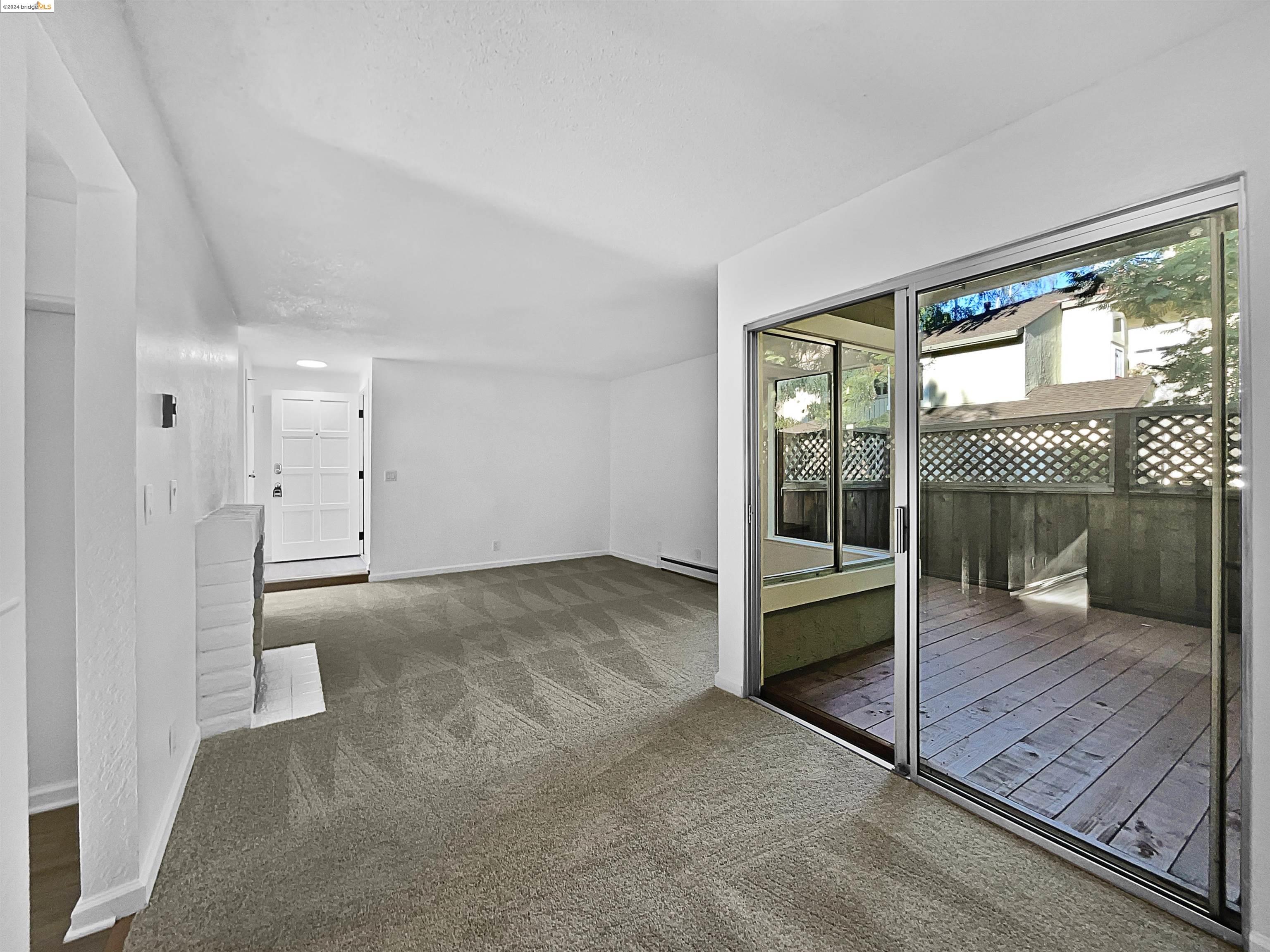 1023 Delna Manor Lane, Unit LANE San Jose, CA 95128 - Photo 15 of 38