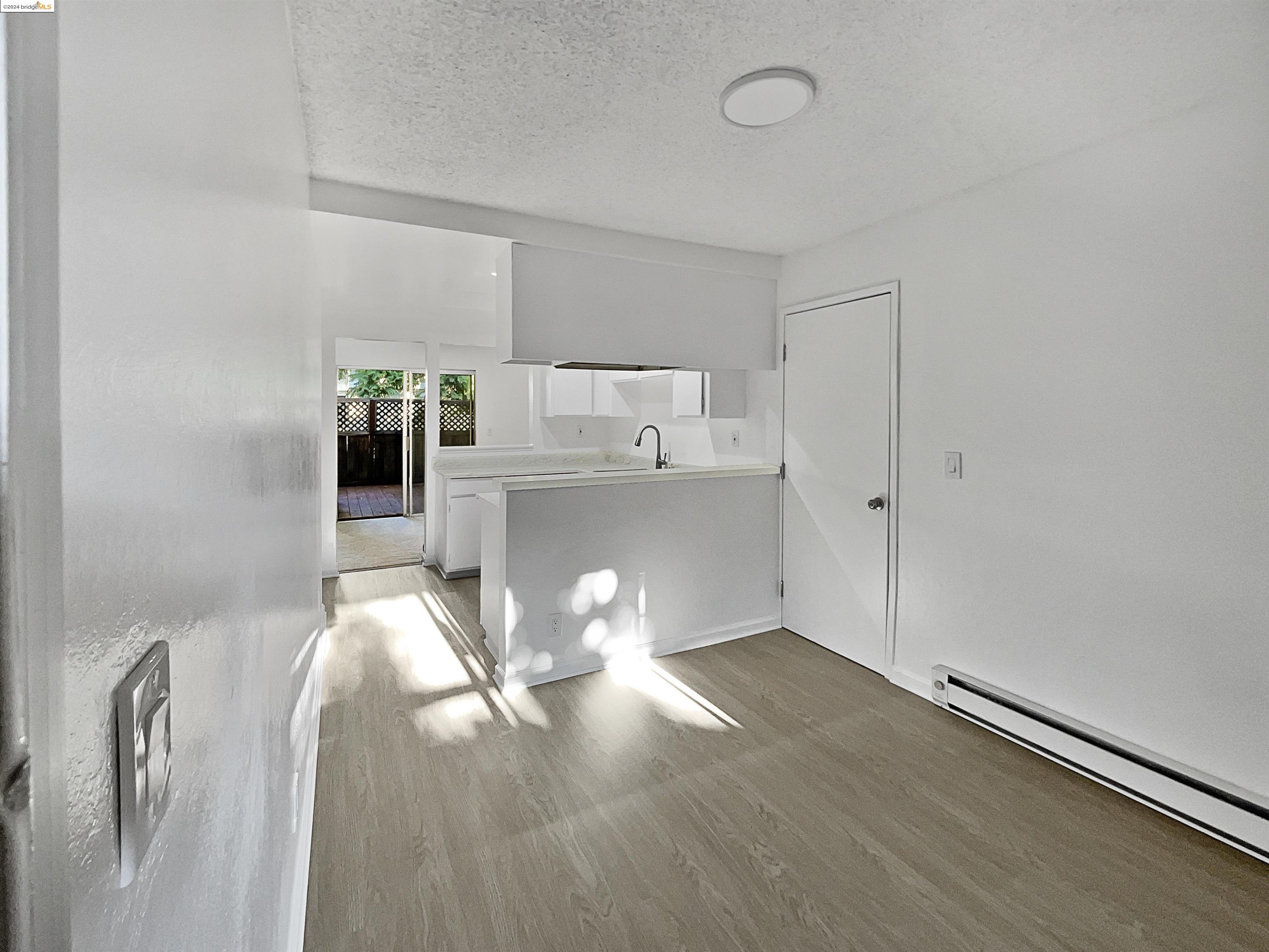 1023 Delna Manor Lane, Unit LANE San Jose, CA 95128 - Photo 25 of 38