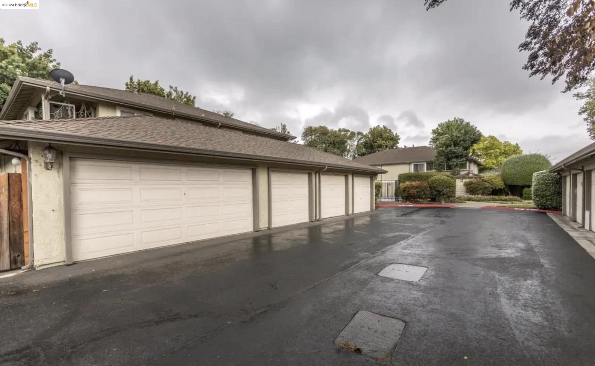 1023 Delna Manor Lane, Unit LANE San Jose, CA 95128 - Photo 37 of 38