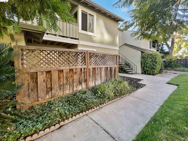 $629,000 | 1023 Delna Manor Lane, Unit LANE, San Jose, CA 95128